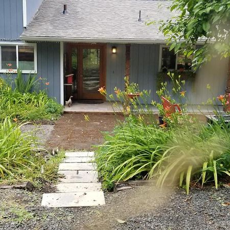 Creekside Bed And Breakfast Guest Room Deerhorn 外观 照片
